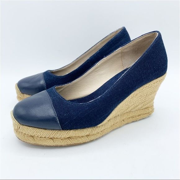 Jack Rogers Palmer Blue Closed Cap Toe Fabric/Leather Wedge Espadrilles Sz 5 - Picture 2 of 12